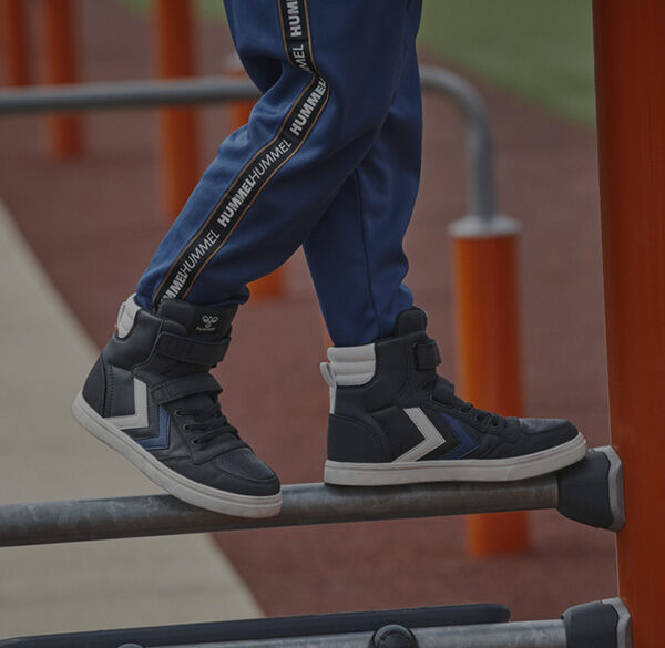 Hummel deals kids shoes