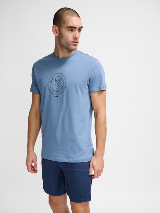 hmlACTIVE CIRCLE CO TEE S/S, CORONET BLUE, model