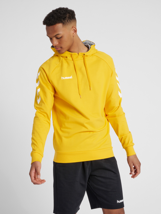 HUMMEL GO COTTON HOODIE, SPORTS YELLOW, model