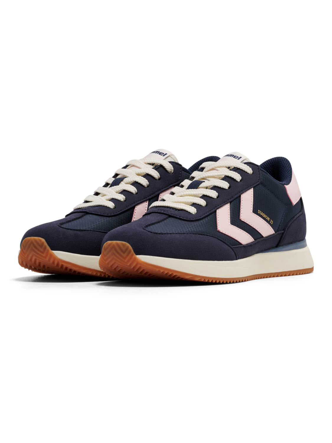 STADION 23, BLACK IRIS, packshot