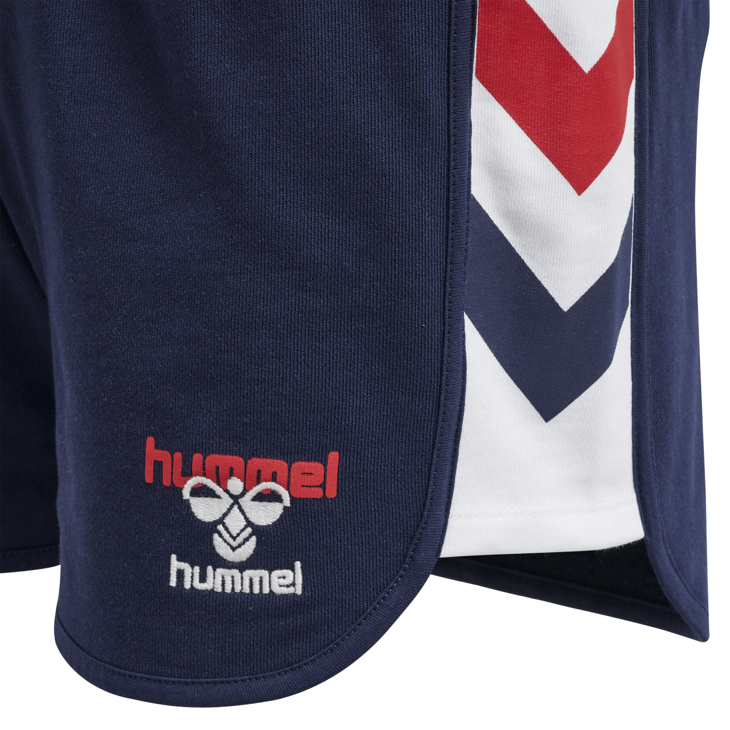 hmlIC DURBAN WOMAN SHORTS, PEACOAT, packshot