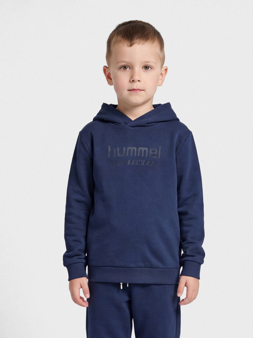 hmlJR BASE HOODIE, DRESS BLUES, model