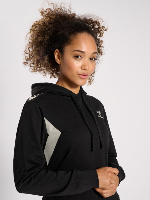 hmlSTALTIC COTTON HOODIE WOMAN, BLACK, model
