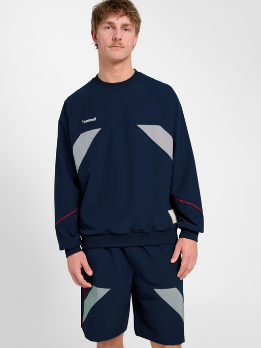 hmlWORLD 26 CREW TECH, DARK SAPPHIRE, model