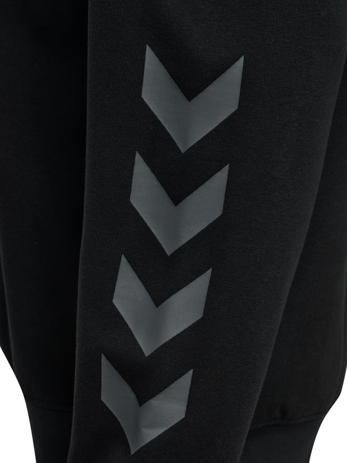 hmlKEEPER CHEVRON SWEATSHIRT, BLACK, packshot