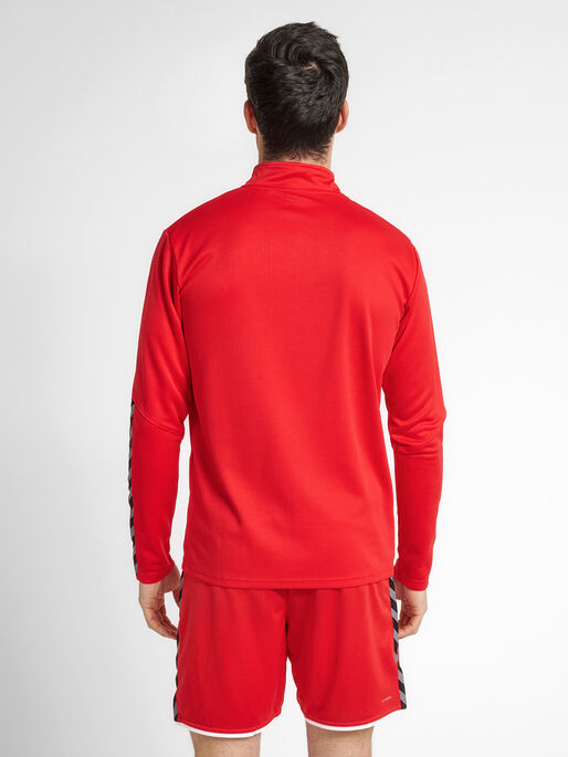 hmlAUTHENTIC HALF ZIP SWEATSHIRT, TRUE RED, model