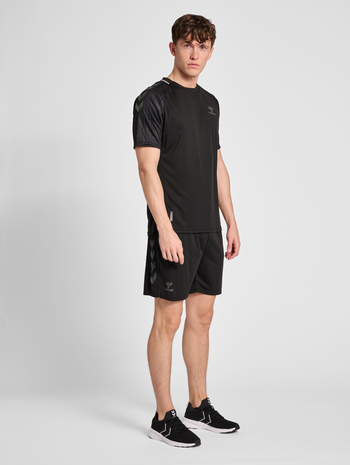hmlONGRID POLY JERSEY S/S, JET BLACK, model