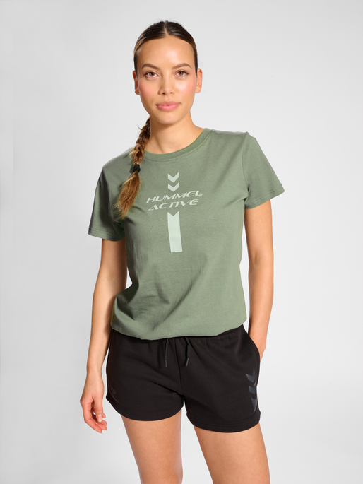 hmlACTIVE GRAPHIC CO TEE S/S WOMAN, SEA SPRAY, model