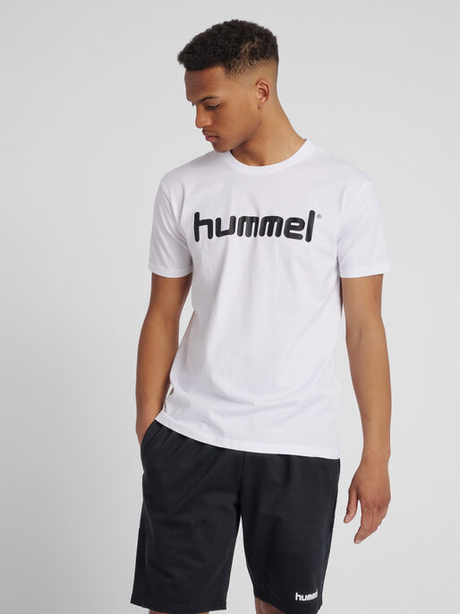 HUMMEL GO COTTON LOGO T-SHIRT S/S, WHITE, model