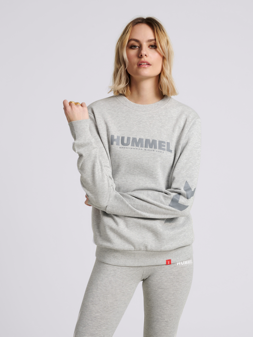 hmlLEGACY SWEATSHIRT, GREY MELANGE, model