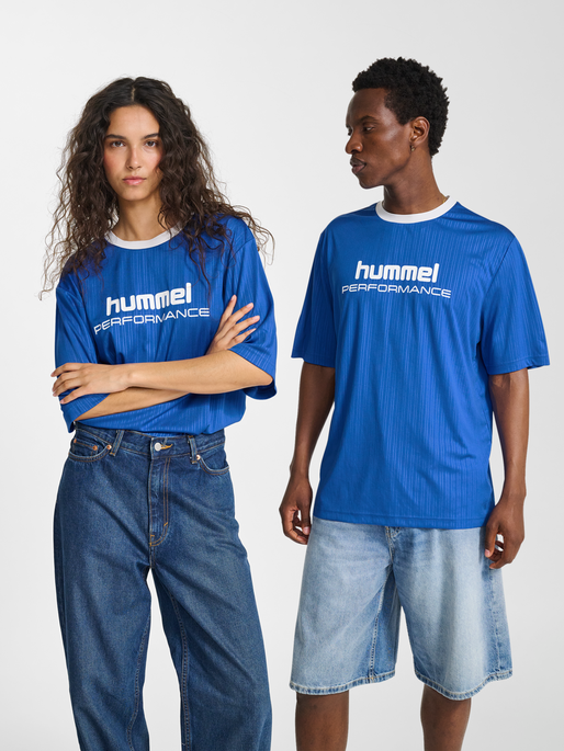 hmlFAST LOOSE JERSEY S/S, OLYMPIAN BLUE, model