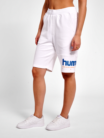 hmlLGC MANFRED SHORTS, WHITE, model