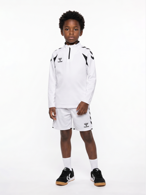 hmlCORE 2.0 SHORTS KIDS, WHITE/BLACK, model