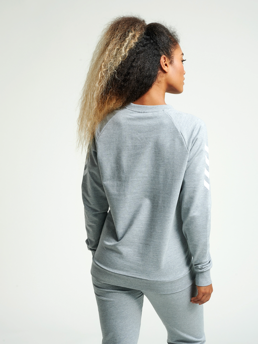 HUMMEL GO COTTON SWEATSHIRT WOMAN, GREY MELANGE, model