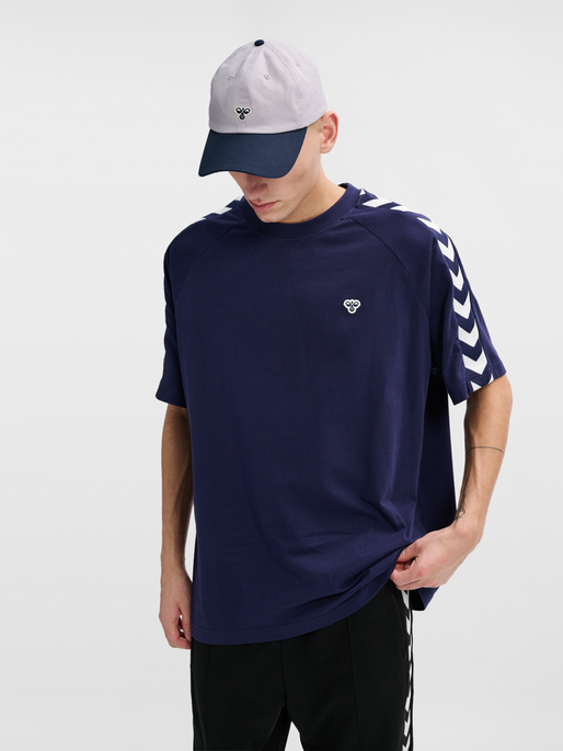 hummel ARCHIVE LOOSE T-SHIRT S/S - PEACOAT | hummelsport.de