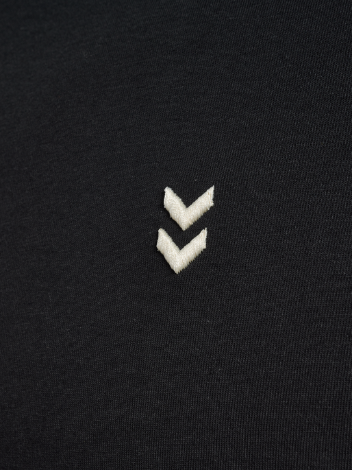 hmlPULSE T-SHIRT, BLACK, packshot