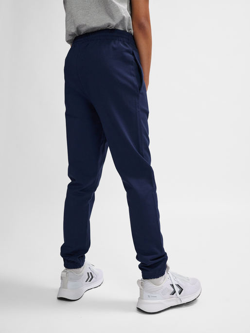 hmlGO 2.0 SWEATPANTS KIDS, MARINE, model