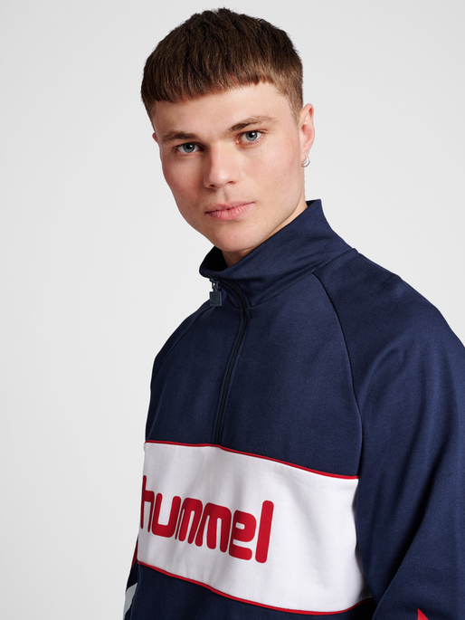hmlIC DURBAN HALF ZIP SWEATSHIRT, 7666, model