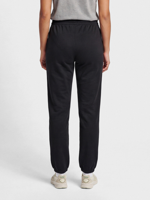 hmlGO 2.0 SWEATPANTS WOMAN, BLACK, model