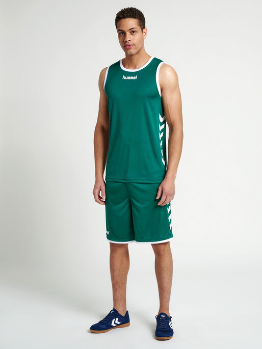 CORE BASKET JERSEY, EVERGREEN, model