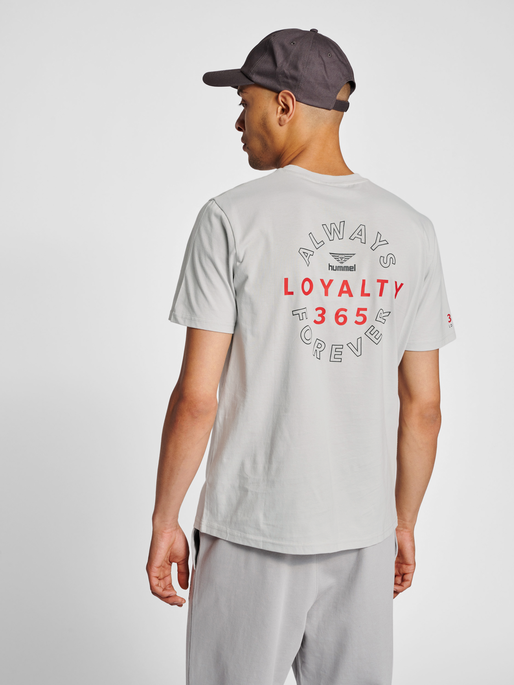hmlLGC 365 T-SHIRT, HARBOR MIST, model