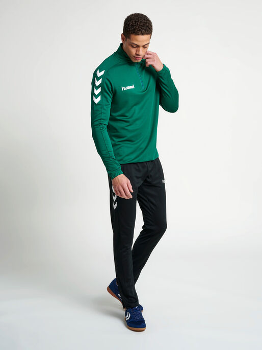 CORE 1/2 ZIP SWEAT, EVERGREEN, model