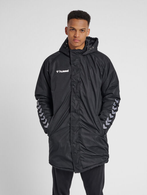 hmlAUTHENTIC BENCH JACKET, BLACK, model