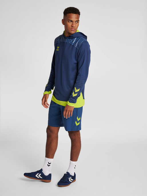 hmlLEAD POLY HOODIE, DARK DENIM, model
