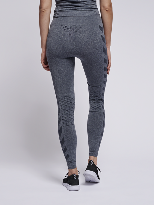 CLASSIC BEE CI SEAMLESS TIGHTS, OMBRE BLUE MELANGE, model