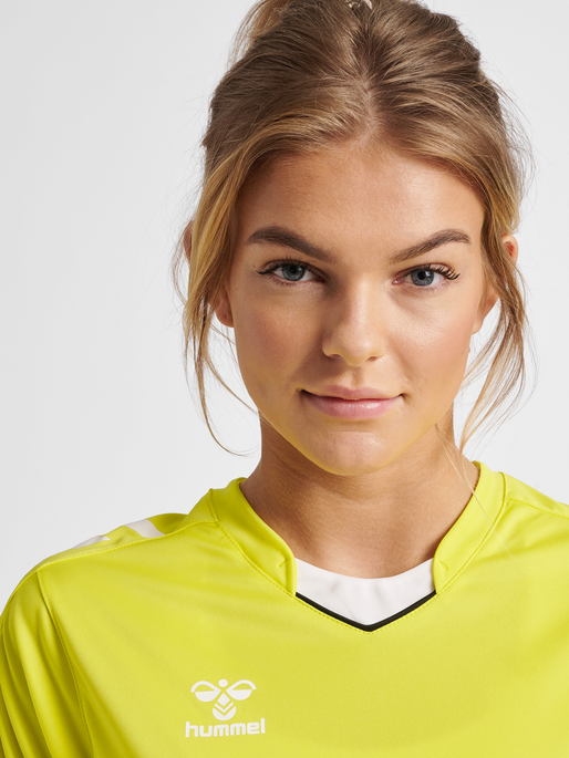 hmlCORE XK POLY JERSEY S/S WOMAN, BLAZING YELLOW, model