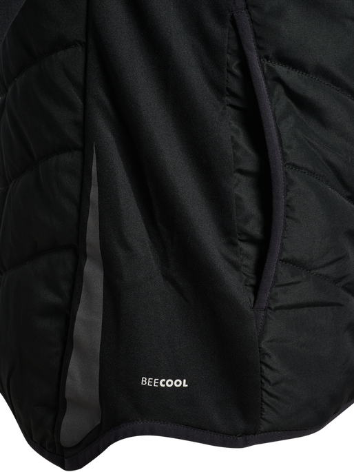 hmlBTC WINTER TRAINING JACKET, BLACK hmlBTC WINTER TRAINING JACKET, BLACK, packshot