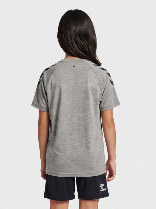 hmlCORE XK CORE POLY TEE S/S KIDS, GREY MELANGE, model