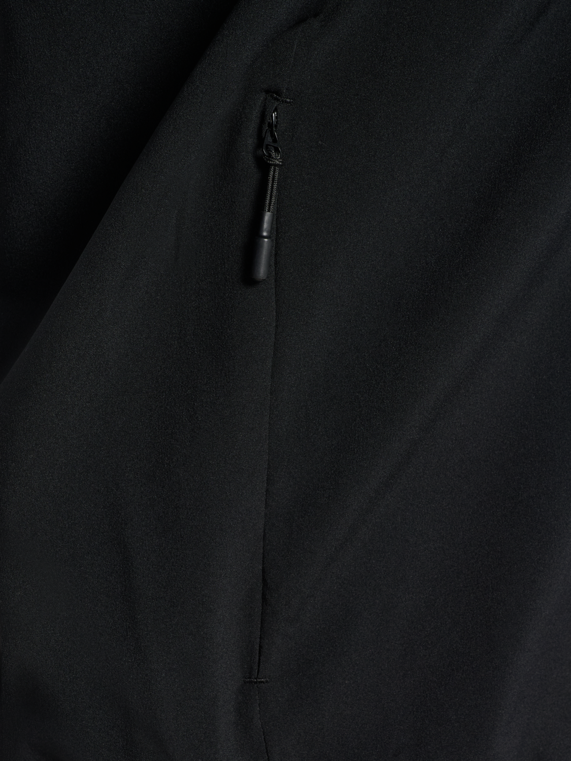 hmlPULSE WINDBREAKER JACKET, BLACK, packshot