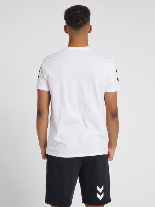 HUMMEL GO COTTON T-SHIRT S/S, WHITE, model