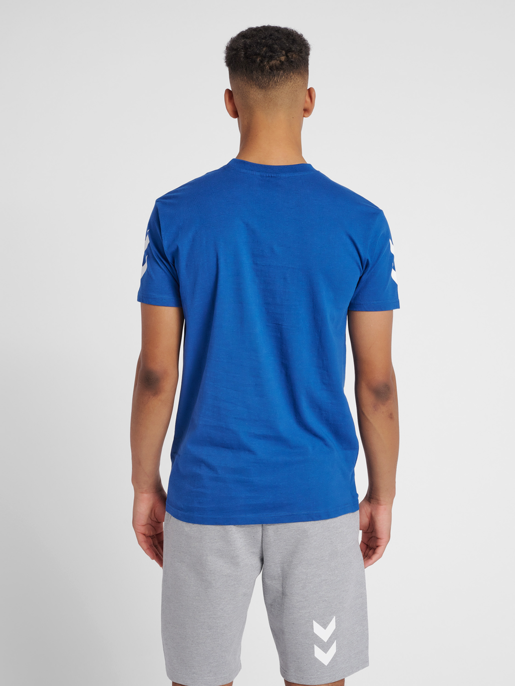 HUMMEL GO COTTON T-SHIRT S/S, TRUE BLUE, model