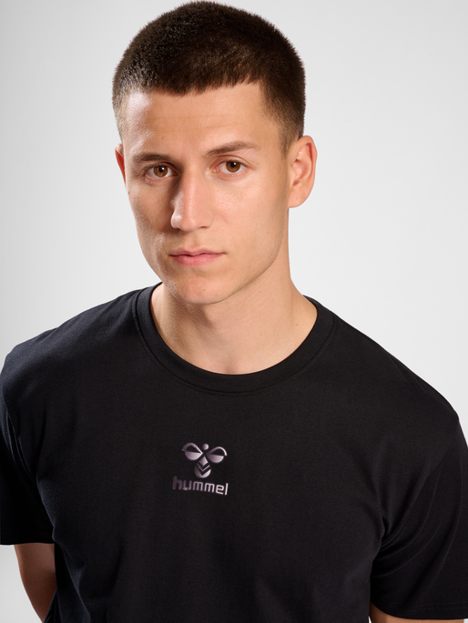 hmlACTIVE BEE CO TEE S/S, BLACK, model