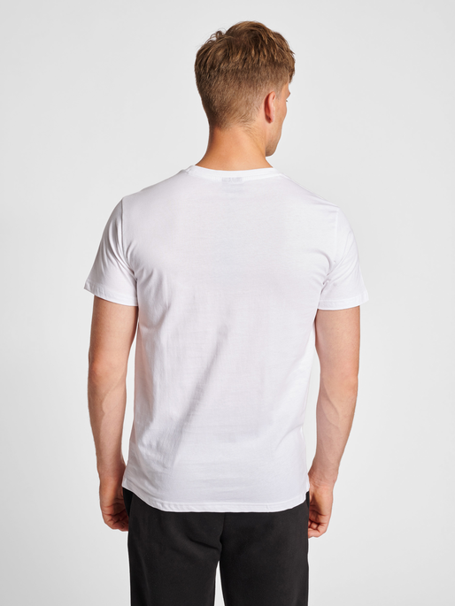 hummel RED BASIC T-SHIRT S/S - WHITE