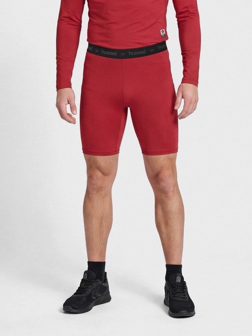 HUMMEL FIRST PERFORMANCE TIGHT SHORTS, TRUE RED, model