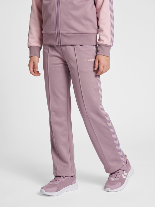 hmlJR REG POLY TAPE PANTS, SEA FOG, model
