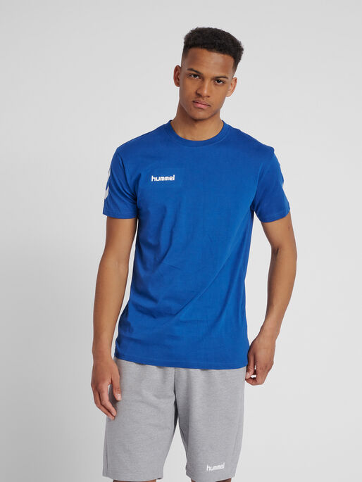 HMLGO COTTON T-SHIRT S/S, TRUE BLUE, model