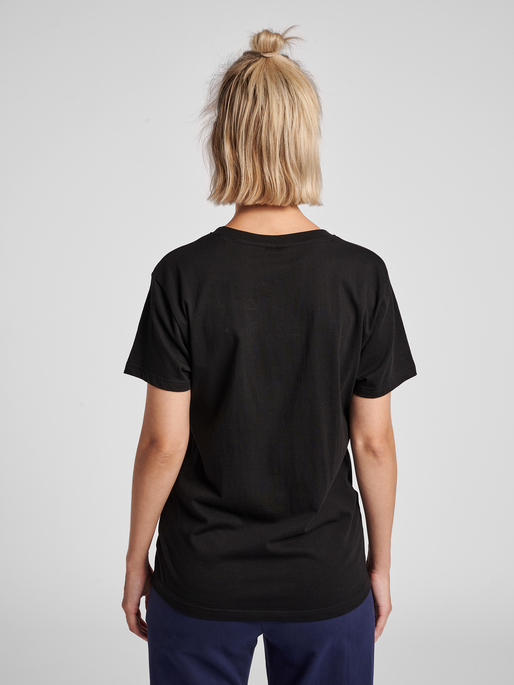 HUMMEL GO COTTON LOGO T-SHIRT WOMAN S/S, BLACK, model