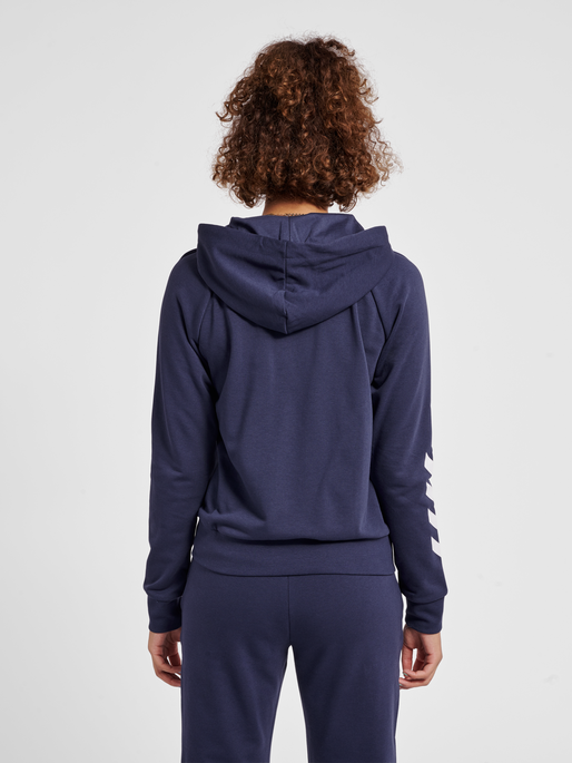 hmlNONI 2.0 ZIP HOODIE, 7666, model