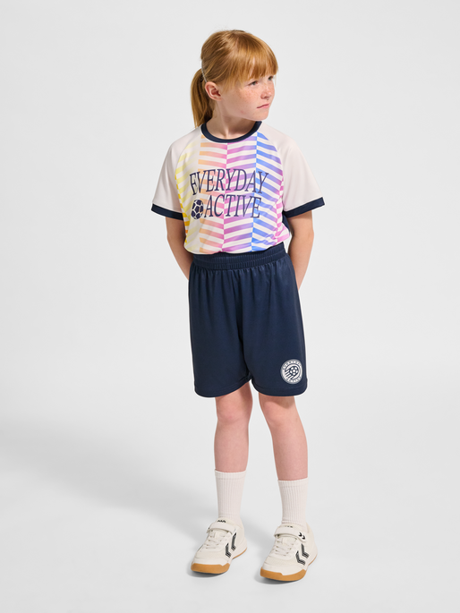 hmlSHIMMER SHORTS, DRESS BLUES, model