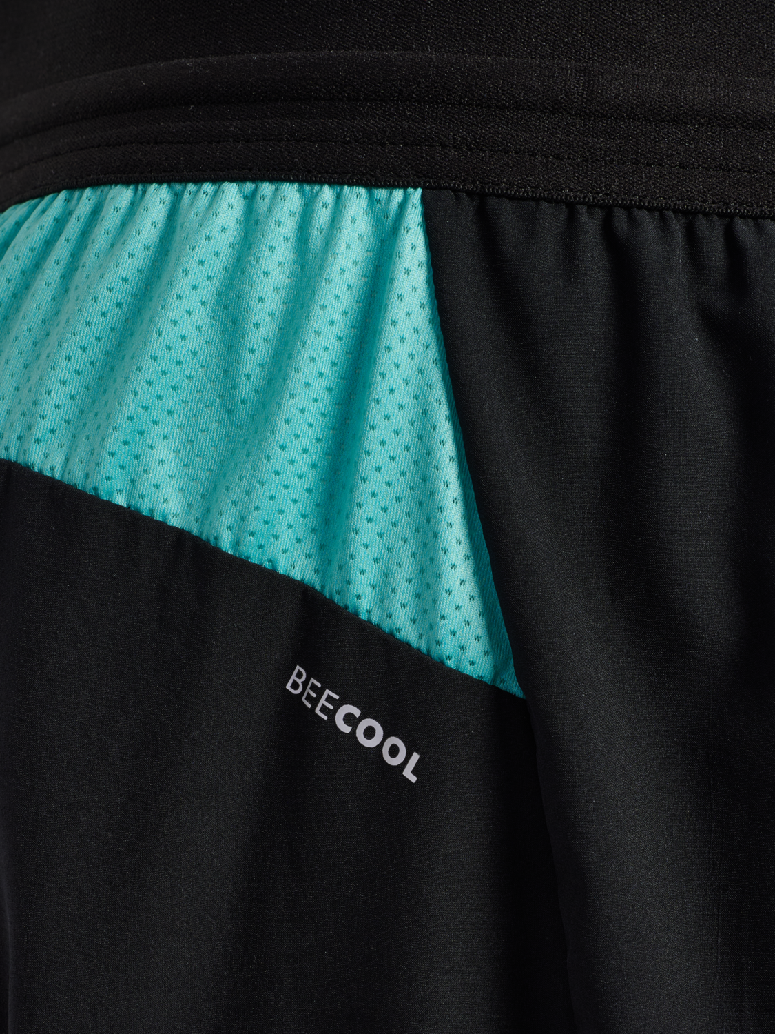 hmlBLAZE 2.0 TRAINING SHORTS, BLACK/POOL BLUE, packshot