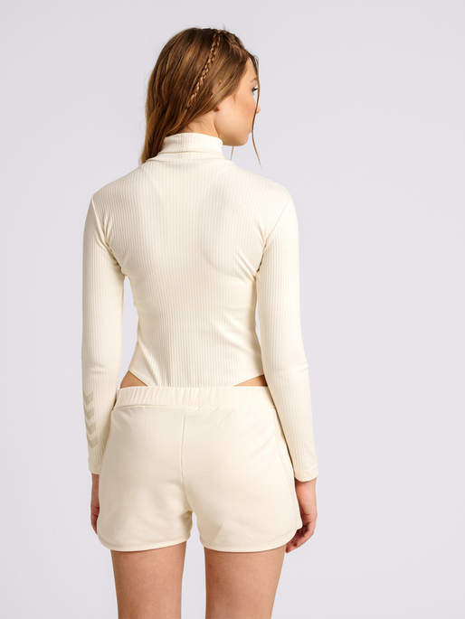 hmlBELL BODY L/S, EGGNOG, model