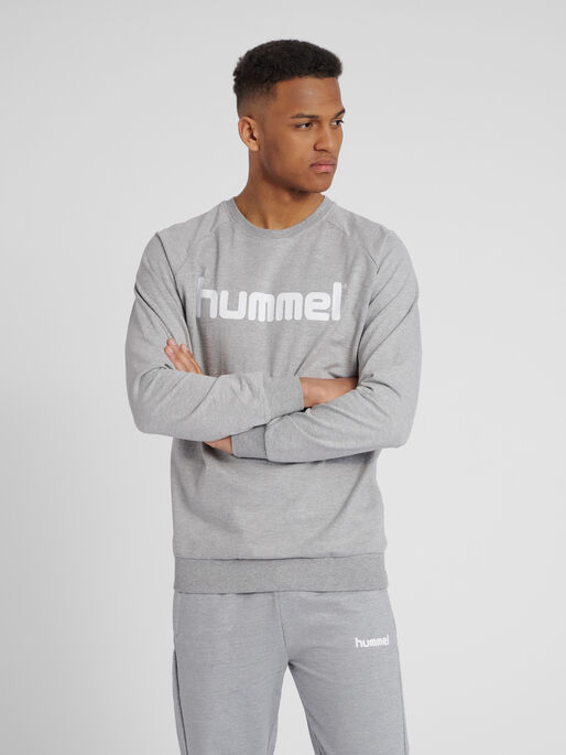 HUMMEL GO COTTON LOGO SWEATSHIRT, GREY MELANGE, model