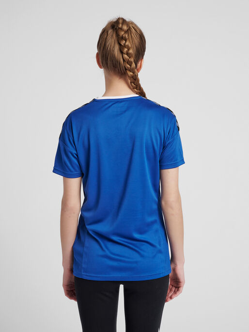 hmlAUTHENTIC POLY JERSEY WOMAN S/S, TRUE BLUE, model