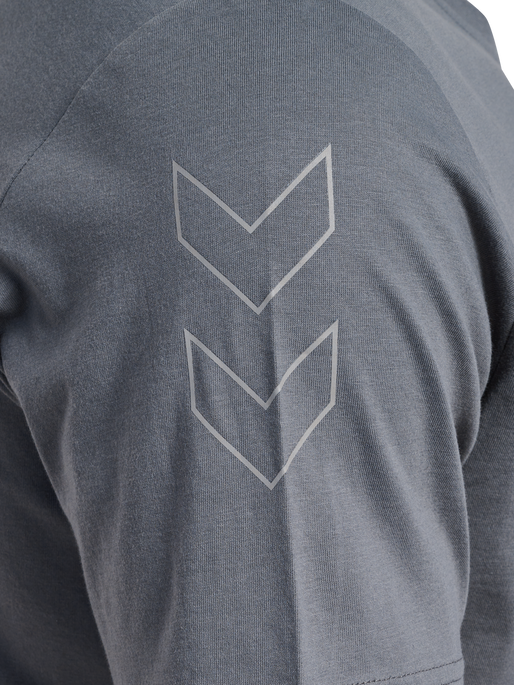 hmlELEMENTAL CHEVRON COTTON TEE, QUIET SHADE, packshot