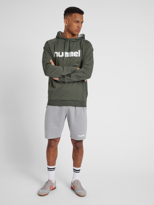 HUMMEL GO COTTON LOGO HOODIE, !URBAN CHIC, model
