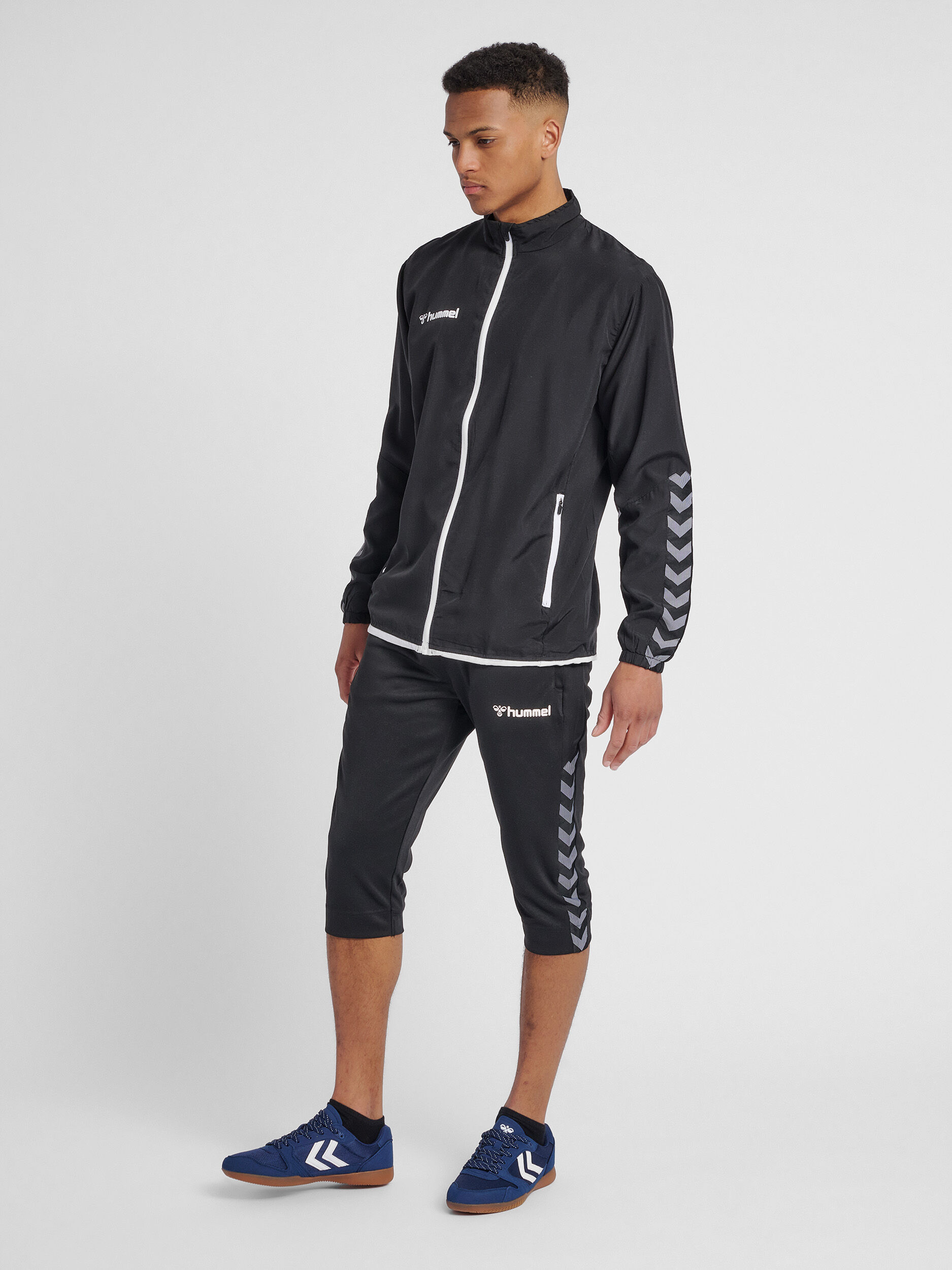 Hummel authentic charge best sale micro zip jacket